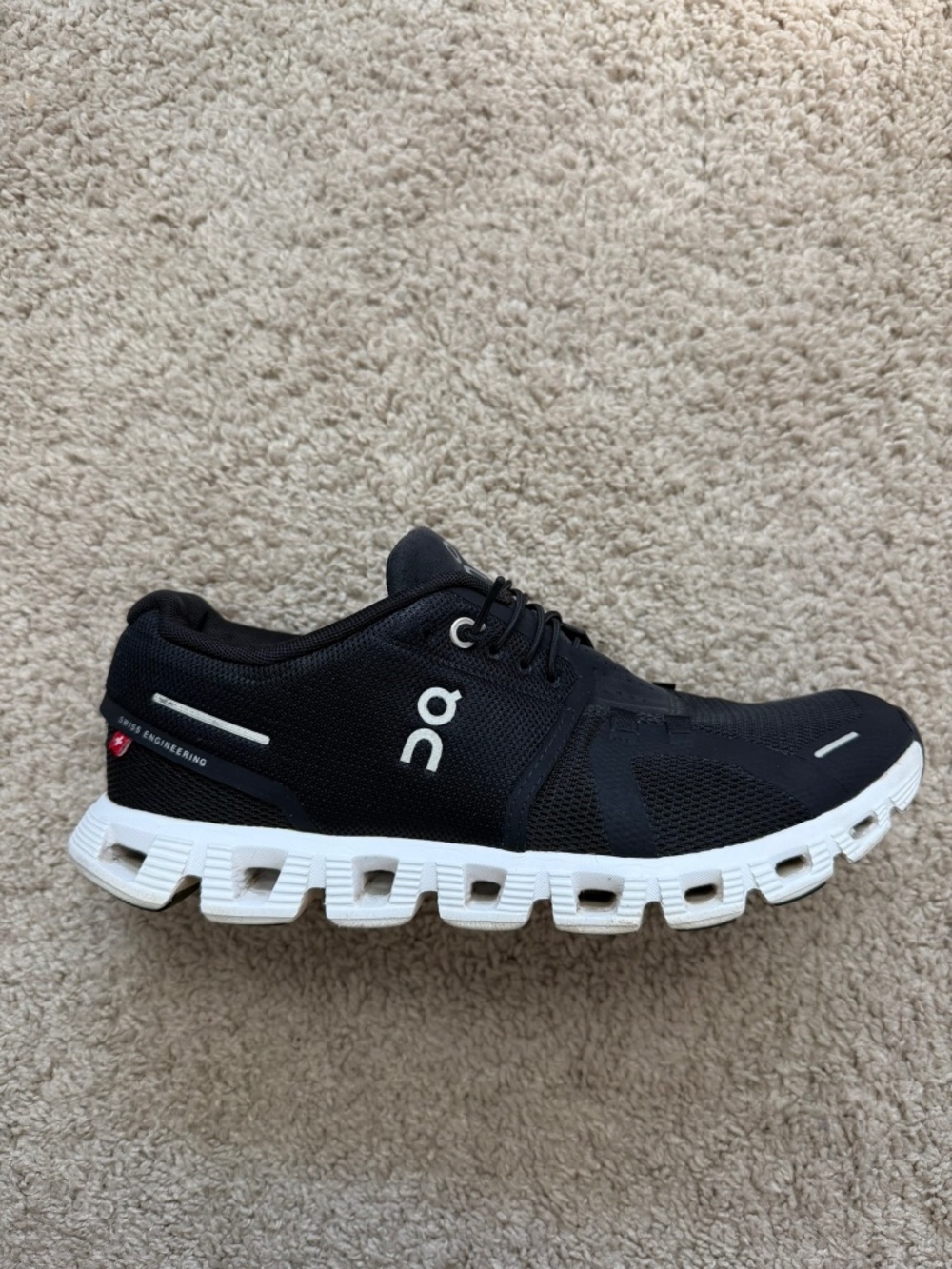 On Cloud 5 Womens Size 8.5 Black White Running Shoes Sneakers 59.98904